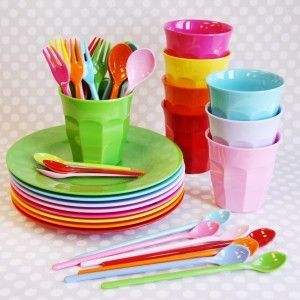 6pcs Unbreakable 20oz Melamine Plastic Classic Model Party Mug Reusable Dishwasher Safe 6 Colors for Tea Cups & Saucers